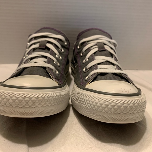 CONVERSE ALL⭐️STAR GRAY & METALLIC PURPLE SNEAKERS VGUC - Picture 2 of 10